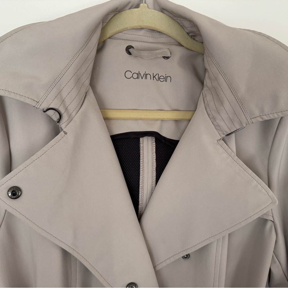 Calvin Klein Trench Coat with Belted Waist - Picture 3 of 7